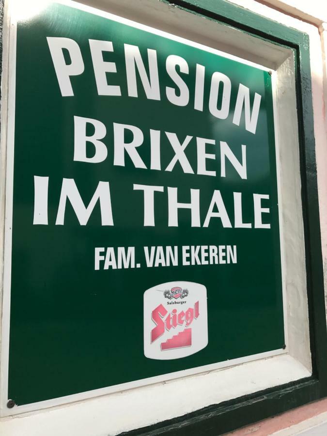 Pension Brixen Im Thale Buitenkant foto
